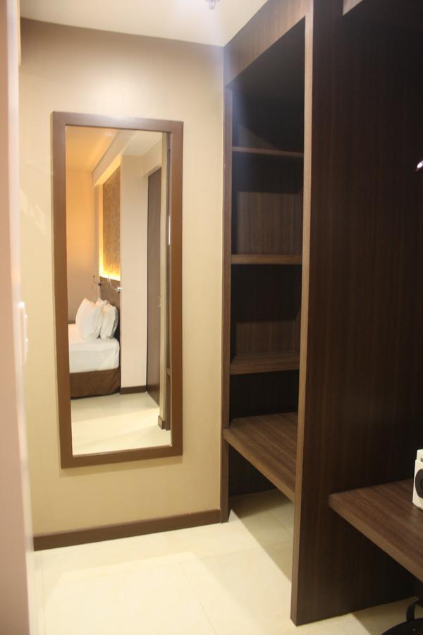 Kew Hotel Tagbilaran Екстериор снимка