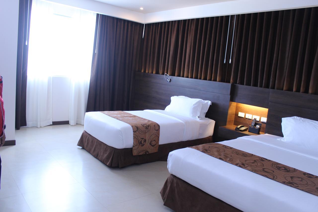 Kew Hotel Tagbilaran Екстериор снимка