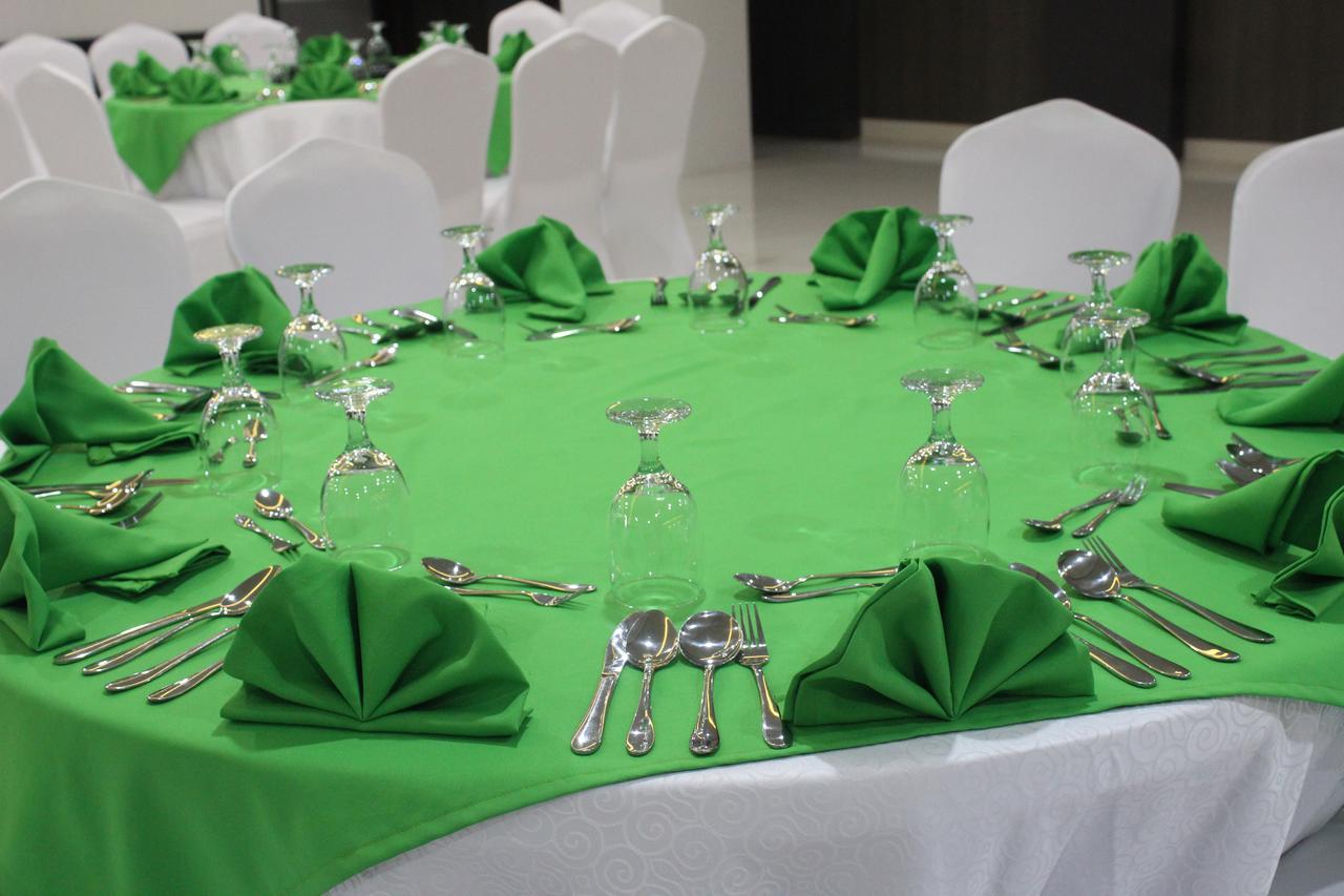 Kew Hotel Tagbilaran Екстериор снимка